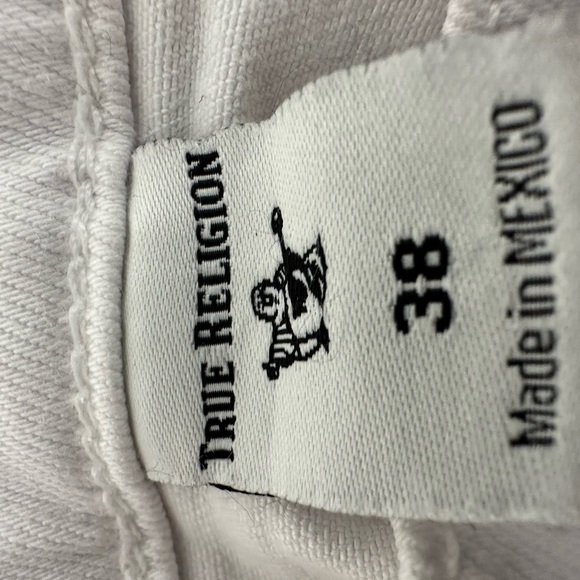 White size 38 True Religion shorts - Picture 5 of 6